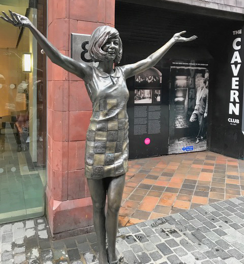 Cilla Black statue in Mathew Street Liverpool