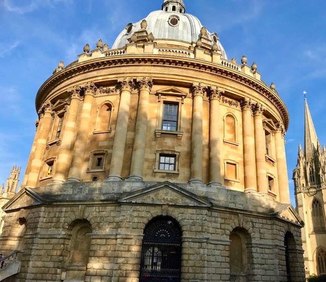 In subTOURING destination Rock am Ring to Download, Radcliffe Camera & Bodleian Library is a place to visit